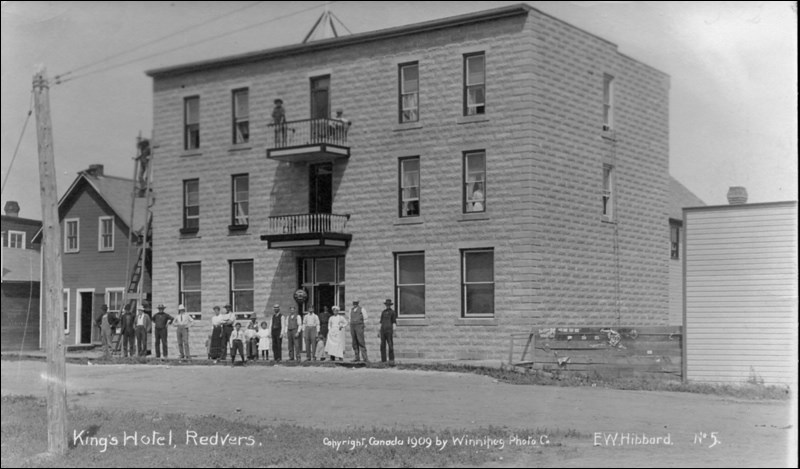 King’s Hotel at Redvers, 1909.