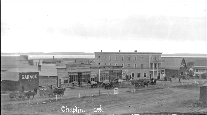 The Chaplin Hotel, c. 1915. Source: prairietowns.com