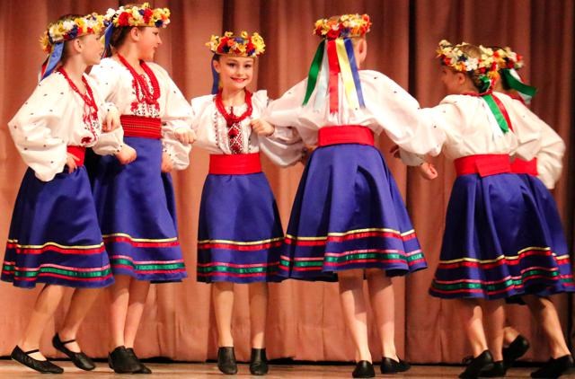 Ukrainian dancing