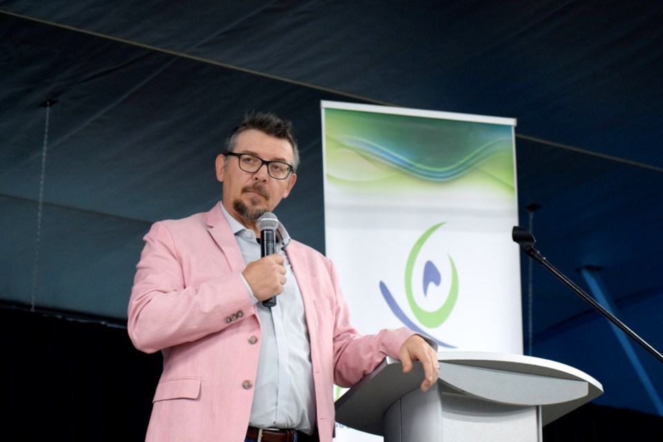 Stanley Cup champion, Olympic gold medalist, World Junior champion and expert in the field of relational trauma Theoren Fleury was a guest speaker at the Envision Counselling and Support Centre’s 25th anniversary luncheon. Photo by Anastasiia Bykhovskaia