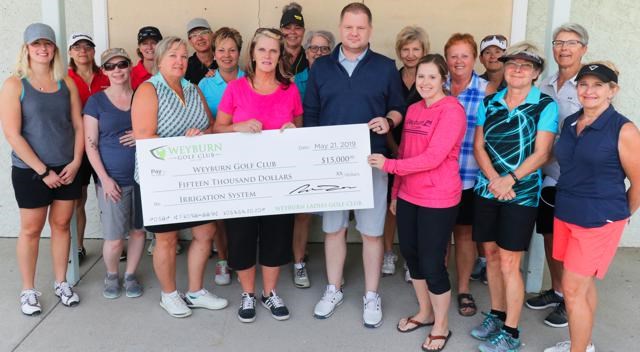 Ladies Golf Club donation