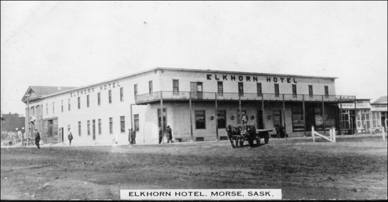 Elkhorn Hotel, c. 1915. Source: prairietowns.com