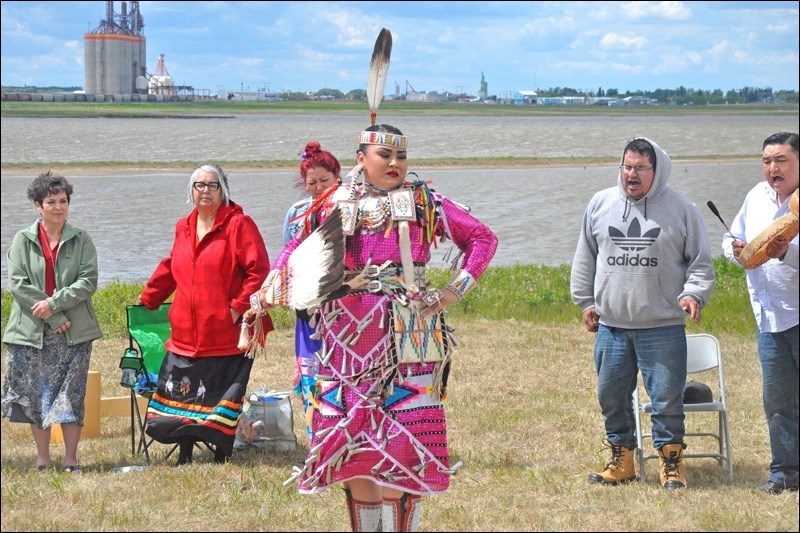 A renaming ceremony took place Tuesday outside Unity, in which the previously known Killsquaw Lakes were changed to Kikiskisitotawânawak Iskwêwak Lakes. The new name is Cree for “we honour the women.” A number of people were on hand for the ceremony, with included a feast and singing, and dignitaries including Saskatoon lawyer Kellie Wuttunee, former Red Pheasant Chief Sheldon Wuttunee and Unity Mayor Ben Weber. Photos by Josh Greschner