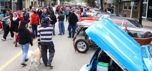 Weyburn car show