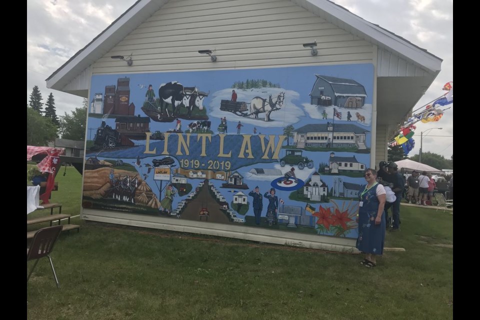 A mural painted by Cheryl Malischewski depicted the past in the Village of Lintlaw on a large wall. The mural is located on the old station house along highway No. 49 and can be easily viewed from the road side.