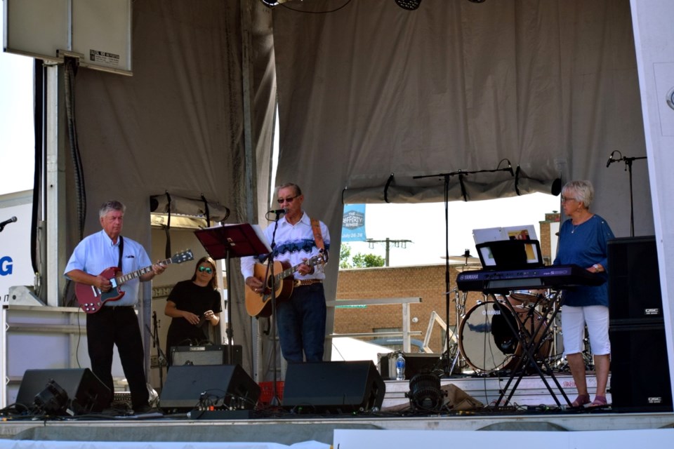 Ross LeBlanc Trio