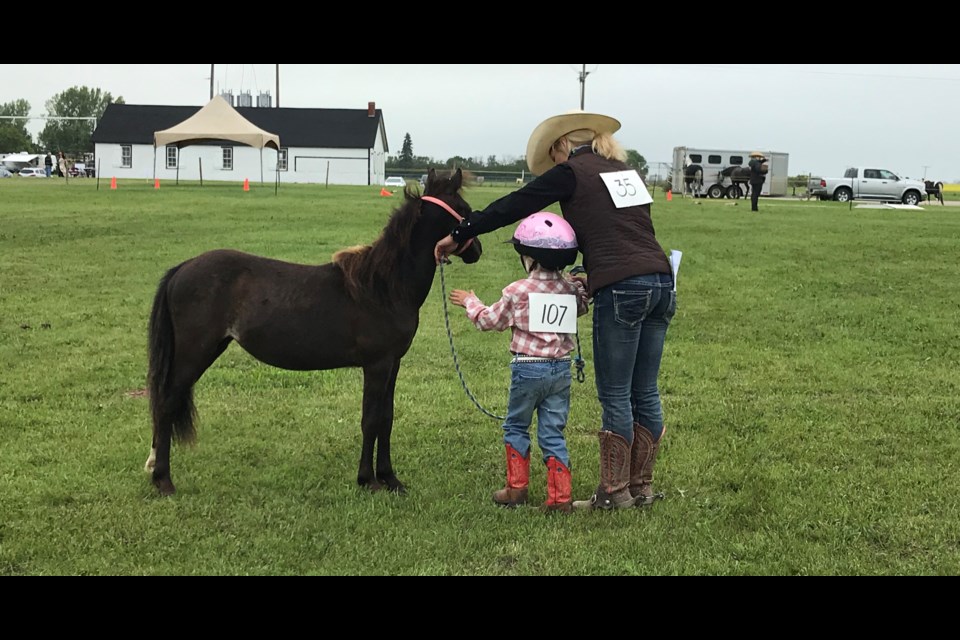 Mandi and Riata Quam - Photo by Karissa Lingelbach