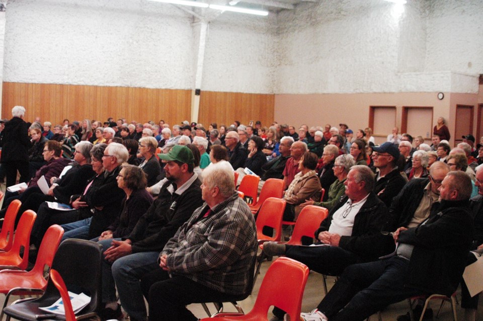 Citizens Have Their Say at Outlook Town Meeting_1