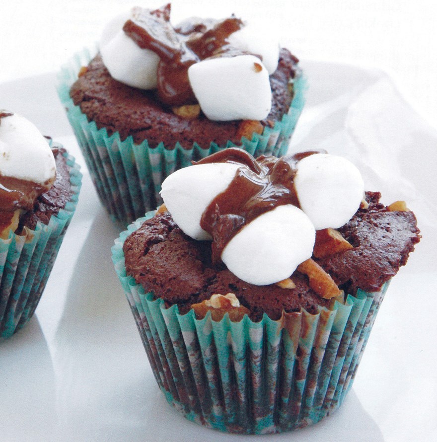 Mississippi Mud Baby Cakes