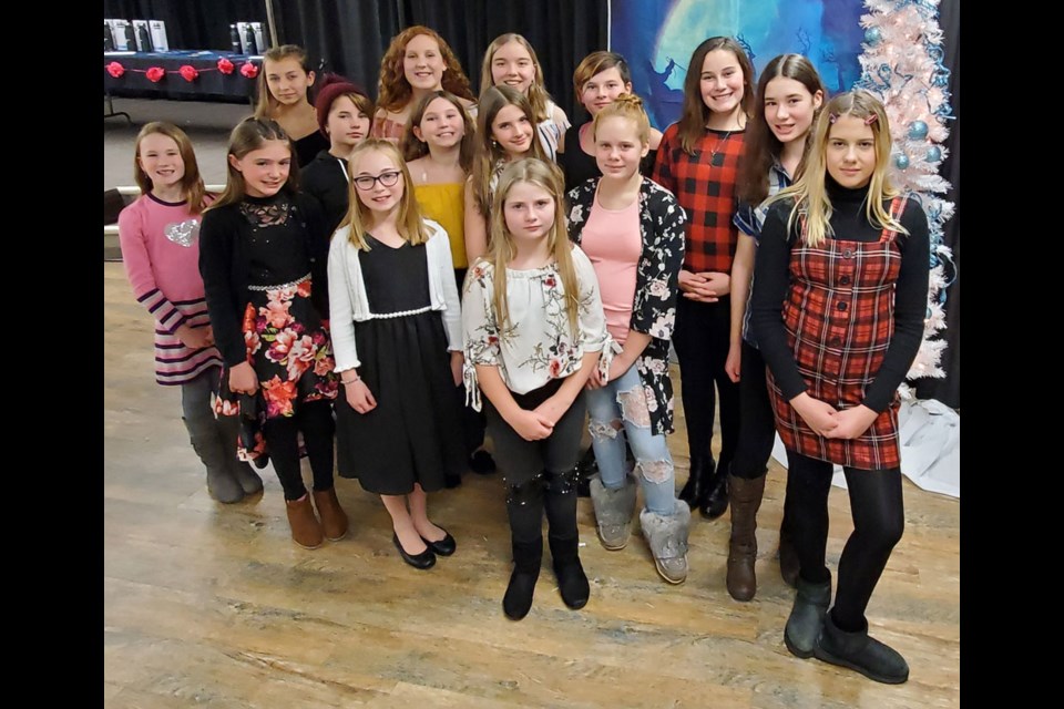 Members of the Estevan Mermaids who travelled to a meet in Lloydminster were, back row, from left, Rebecca Duncan, Emily Greening, Laura Swirski, Chloe Mantei, Bella Michael, Sasha Mantei and Sienna Kuntz. Middle row, Erin McIsaac, Nevaeh Wakely, Elle Meyers and Sarah Greening. Front row, Sierra Mantei, Rowyn Shier, Kasia Harding and Sarah Pyra. Photo submitted