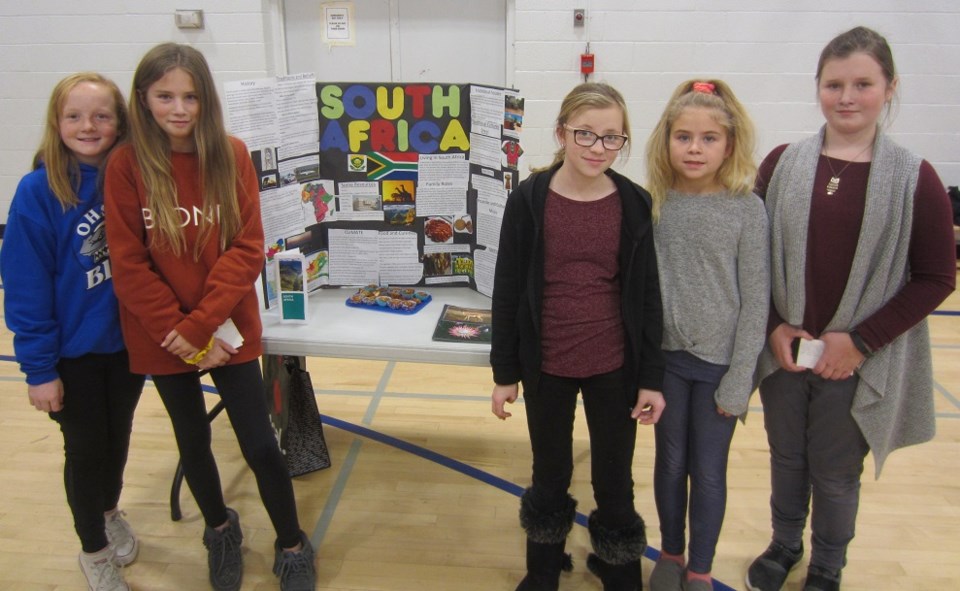 Outlook Grade 6 FolkFest Spotlights Cultures, Creativity_2