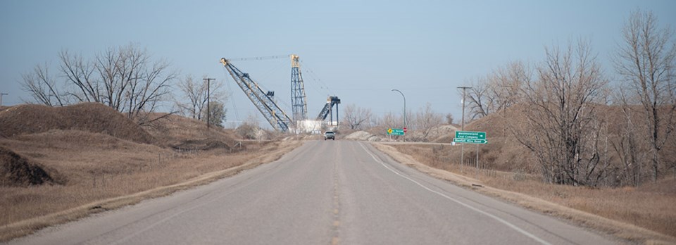 Zinchuk column wholesale nuclear Dragline Oct 23 2018-7415 cropped-1000px