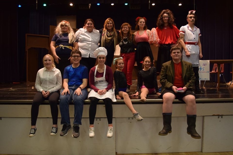 Canora Composite School Senior Drama performed The Fried Kobassa at CCS on November 27. Those involved in the production, from left, were: (back row) Logan Grabowski, Alexa Burym, Simone Homeniuk, Kami Kuhn, Rae-Lee Duff, Jack Craig and Josh Bugera, and (front) Mia Wolos, Carter Unick, Avigail Korolski, Delilah Wilson, Abigail Wilson and Matthew Rock.