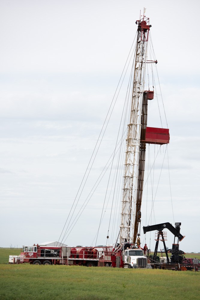 Redhawk Well Servicing north of Lampman-8446