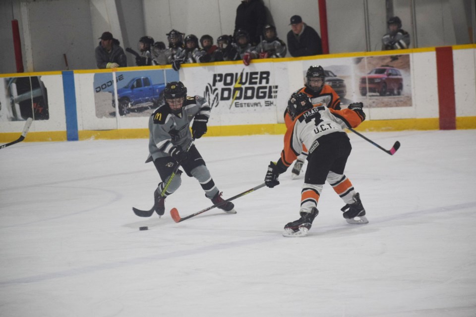 Atom tournament