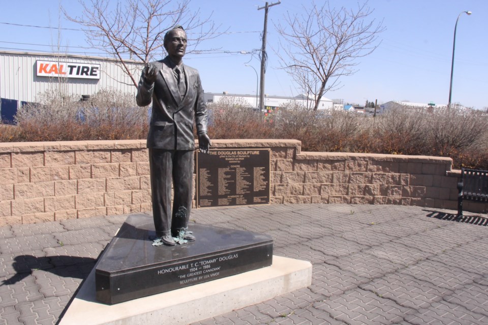 Tommy Douglas statue