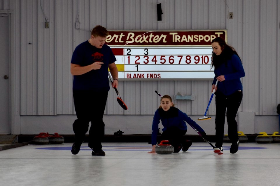 ECS mixed senior team