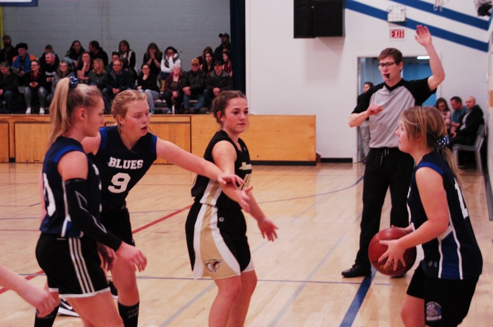 Outlook Hosts Junior Girls District Basketball_0