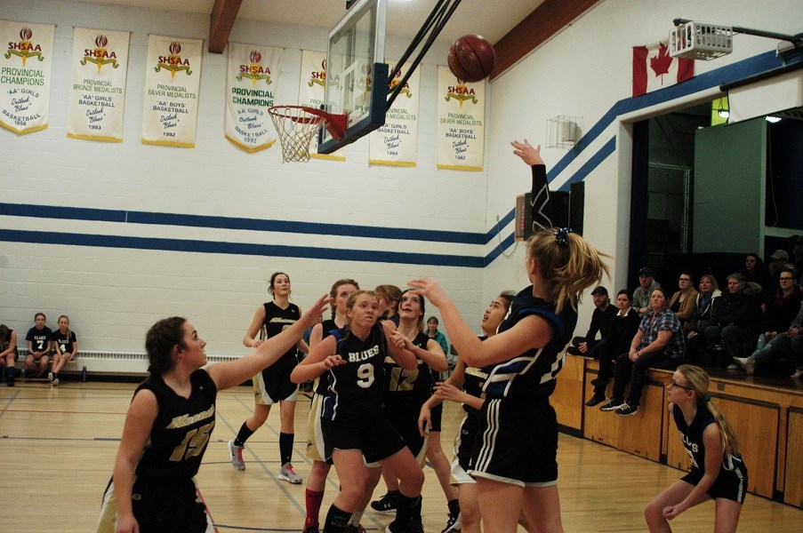 Outlook Hosts Junior Girls District Basketball_2