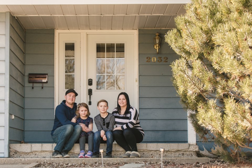 The Walliser family recently participated in the Front Steps Project. Photo by Starr Mercer Photography