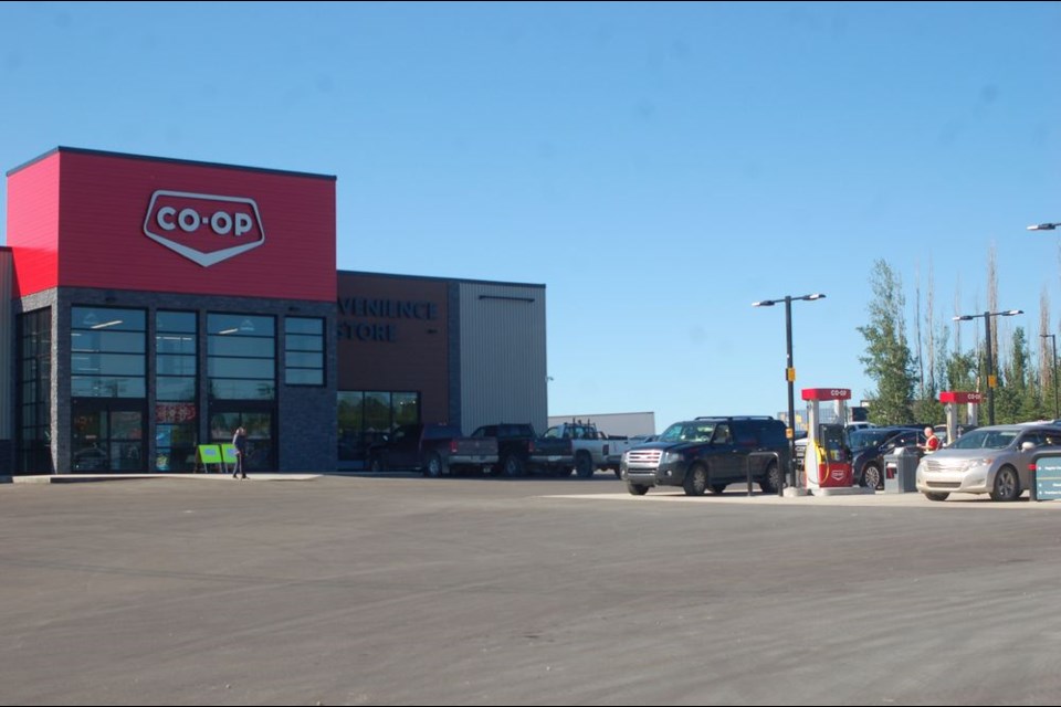 The new Gateway Co-op Preeceville Home Centre, C-store was officially opened to the public on August 10, almost exactly a year after the official sod turning took place.