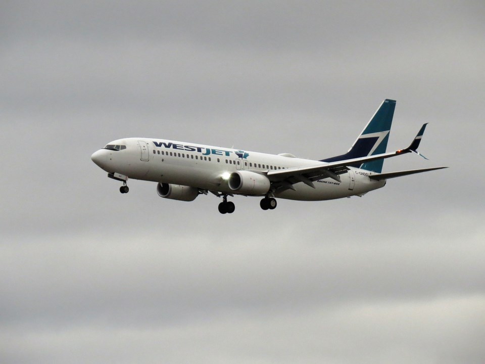 plane-5454000_1280