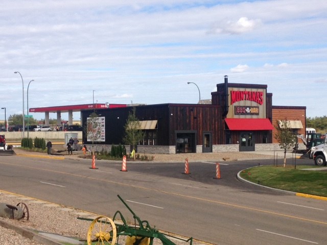 Montana’s expects to employ 25 full-time and 30 part-time staff when it opens this fall in North Ba