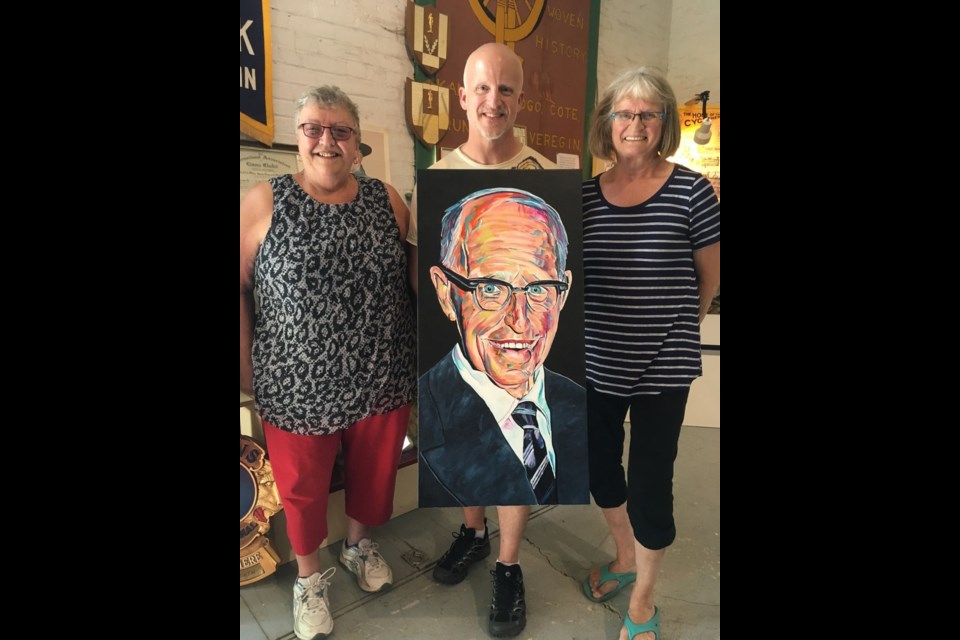 Russell Thomas, formerly of Kamsack, painted the water tower, a landmark that he said is an iconic landmark in Kamsack. “I’m so glad it is still standing proud at the top of the boulevard. It inspires so many memories and feelings.”