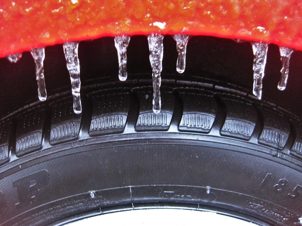 winter-tires-1124851_1280