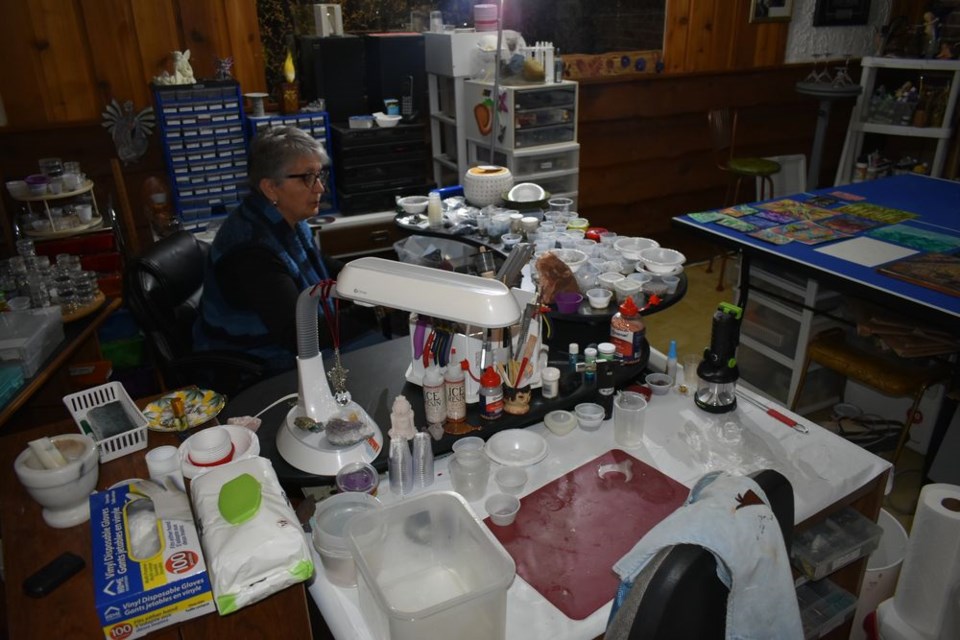 Marilyn Lachambre of MCL Creations, is a self-confessed “dabbler” of many different art forms and creative explorations. She works from her home-based studio in Kamsack.