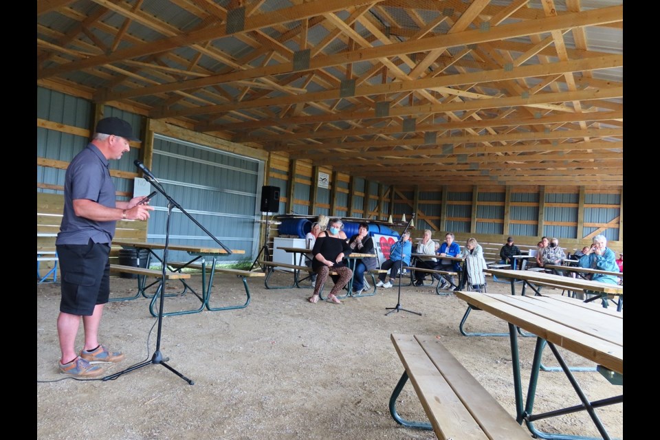 Shawn Graham addresses those gathered for the informational meeting. PHOTO/DEREK RUTTLE