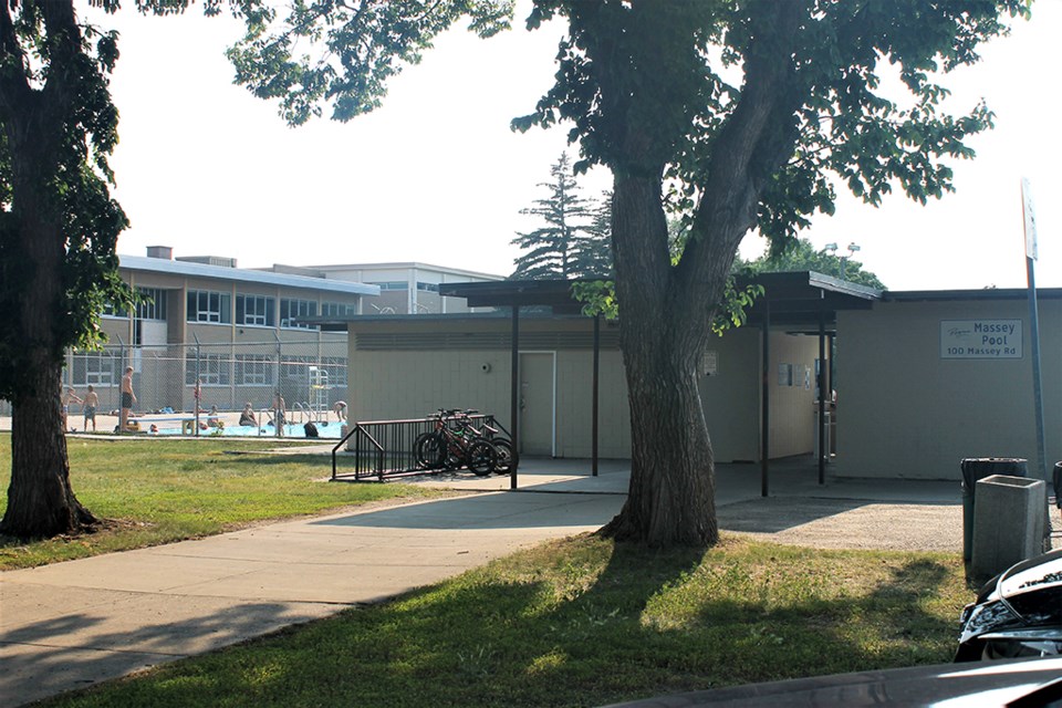 regina massey pool