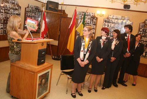 GN201210120619999AR.jpg