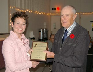 GS201110311049960AR.jpg