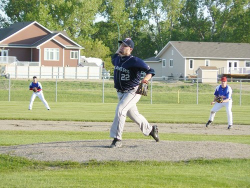 GS201010100609976AR.jpg