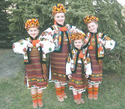 Skorobohach, l to r, Emma Brinley, Celina Skorobohach, Isabella Skorobohach, Lilianna Skorobohach.