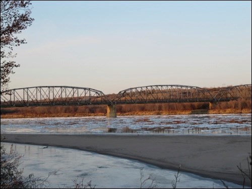 GN201310312129987AR.jpg