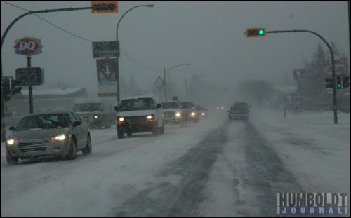 Traffic was moving slowly along Hwy. 5 in Humboldt as a storm rolled through the city on November 18.  The wet, heavy snow and high winds made roads treacherous throughout the area, and destroyed visibility.