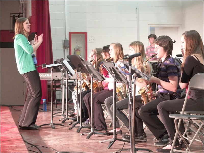 Anna Jardine conducts students