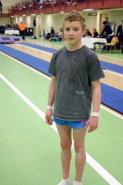 GS201210305039979AR.jpg