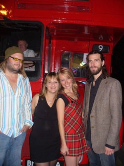 GS201110311039997AR.jpg