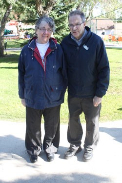 GS201110309229997AR.jpg
