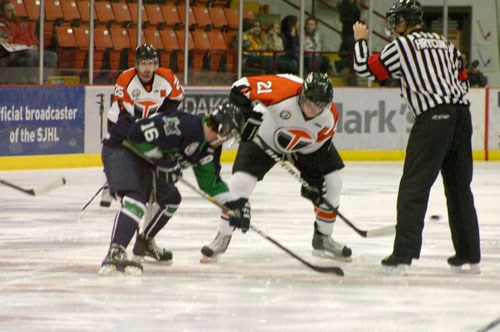 GS201110303249984AR.jpg