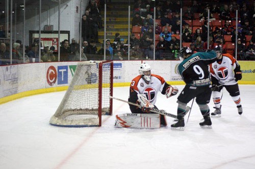 GS201110302249981AR.jpg