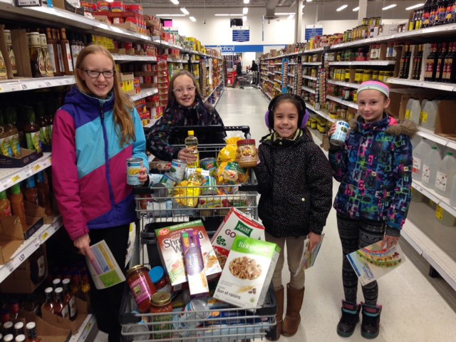 Swimmers from the Yorkton Aquabatix Synchro Club wanted to give back to their community this holiday season. The athletes went on a grocery store tour with a Registered Dietitian and learnt more about healthy eating and then picked out healthy food items to donate to the Yorkton Food Bank. The girls learned about label reading, how to fuel their bodies to help them improve their training and recovery and what foods are most needed in the food banks in Saskatchewan. The athletes picked out whole grain cereals and pastas, low sodium canned vegetable and meats and low sugar non-perishable fruit items to name a few.