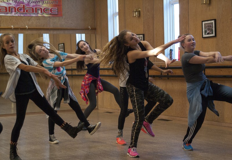 For the sixth year in a row, Dance Innovations held a dance workshop over the weekend. White Chocolate, a group from Edmonton, came to the Yorkton studio to have the kids experience guest artists without having them travel long distances. This year, children ages 8 to 17 participated in the dance sessions, learning new choreography and improving existing dance skills.