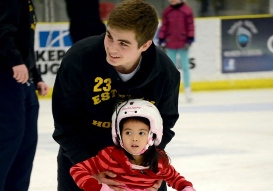 newcomers learn to skate