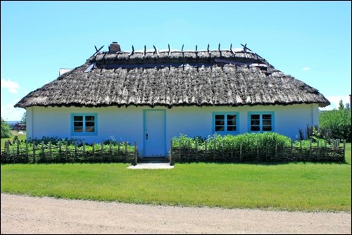 uke house