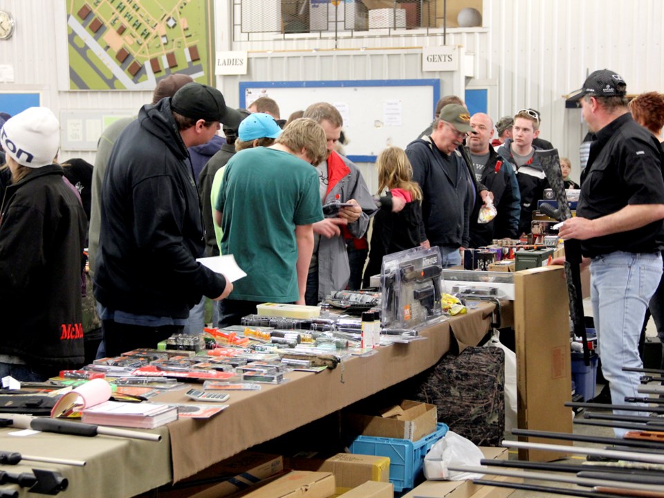 gun show, file from 2014