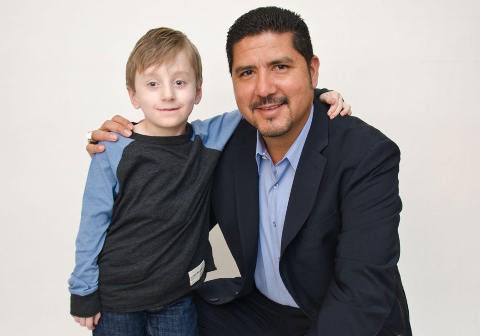 Carter Brown, Anthony Calvillo